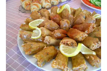 Pırasa Dolması Tarifi ve Malzemeleri